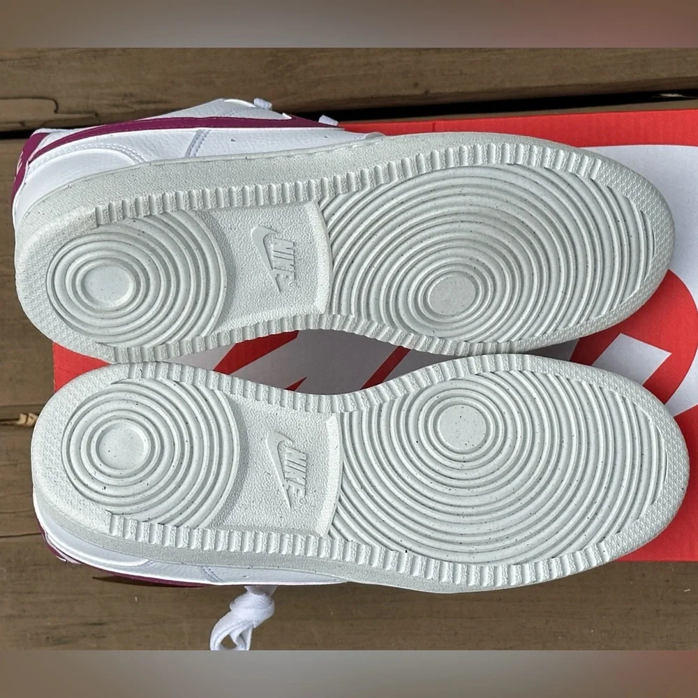 Nike Court Vision Low Womens 7 Youth 5.5Y White Sustainable Casual Sneaker NEW